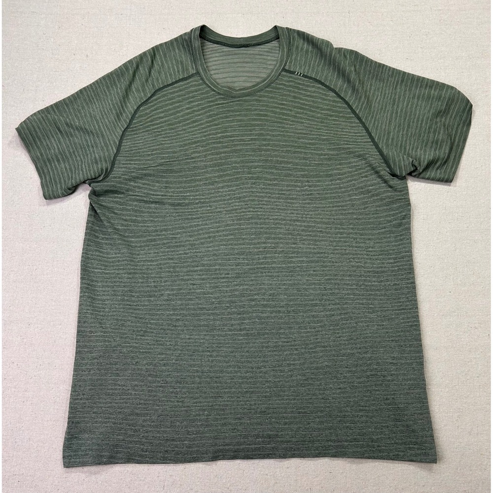 Lululemon Men's XL Metal Vent Tech Short Sleeve Shirt Green Heather Stripe